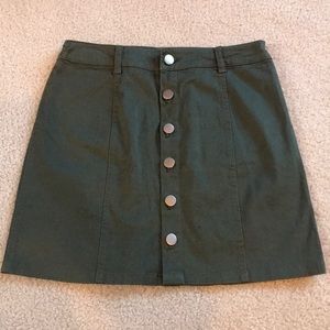 Cute army green skirt with buttons!!!